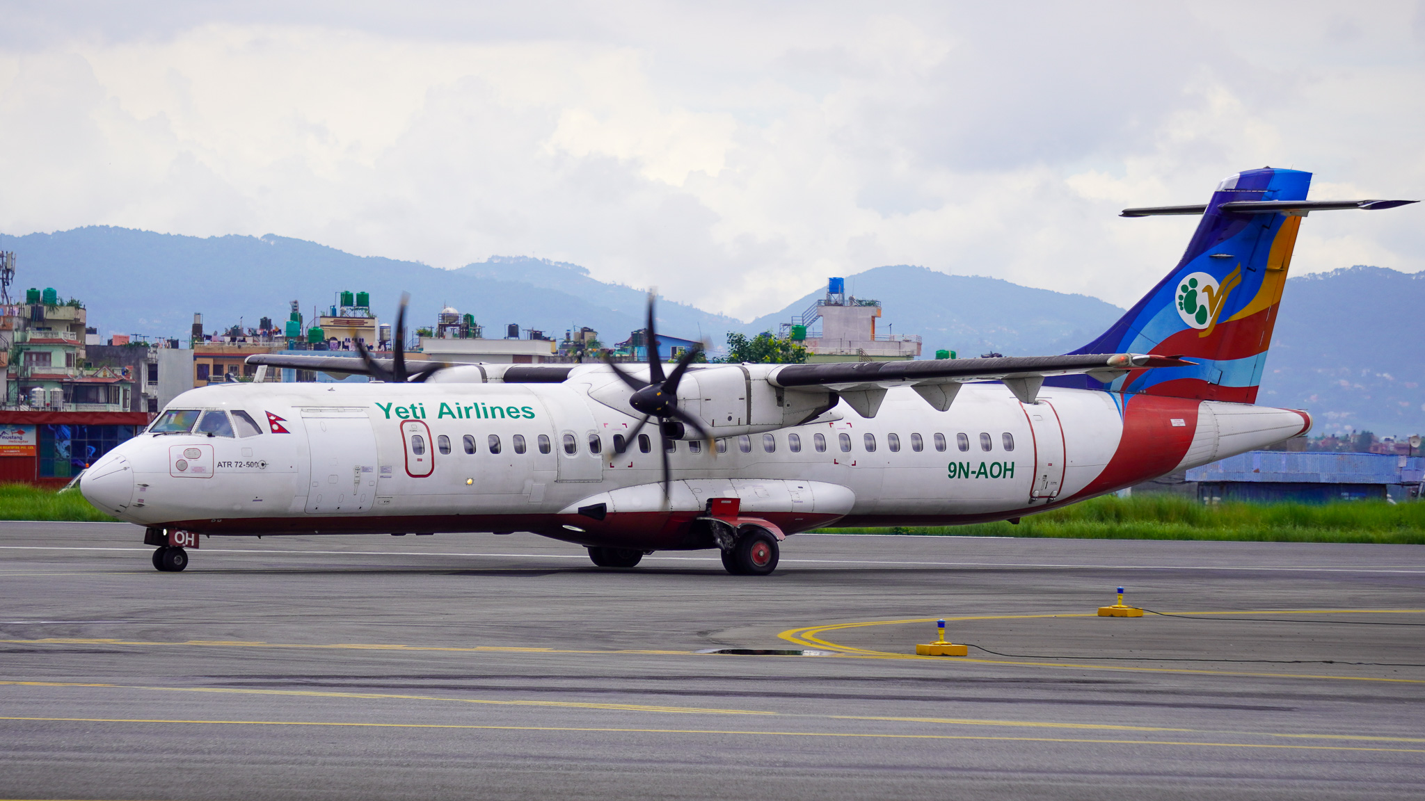 9N-AOH Yeti Airlines ATR 72-500